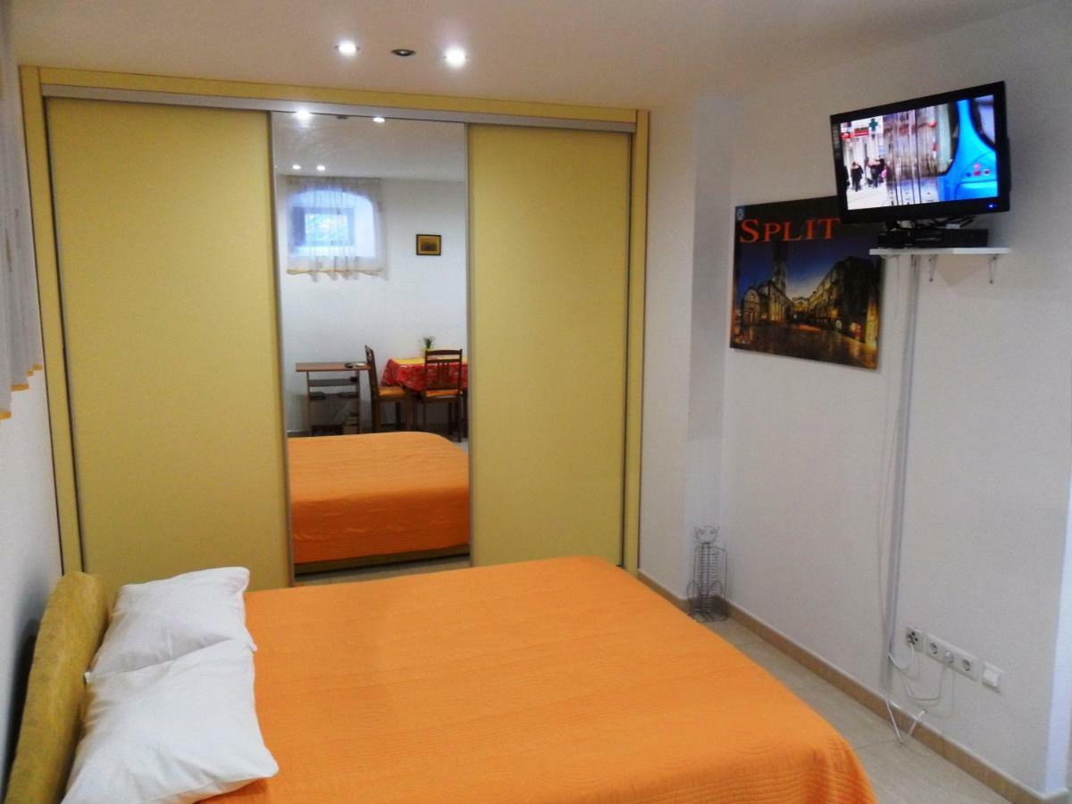 Apartments Villa Dube สปลิท ภายนอก รูปภาพ
